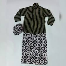 Model baju batik kombinasi menggunakan kain polos, sifon, bolero, embos, dan brokat. Baju Lurik Anak Laki Laki Baju Adat Jawa Anak Laki Laki Setelan Sorjan Anak Laki Laki Lazada Indonesia