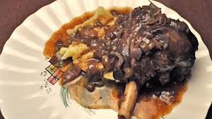 lamb shanks in red wine slow cooker