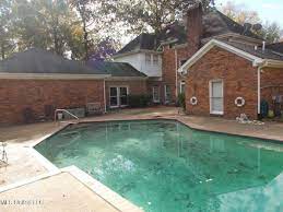 memphis tn homes with pool