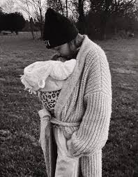 Gigi hadid finally reveals daughter's adorable name four months after giving birth. What Is Gigi Hadid And Zayn Malik S Baby Called