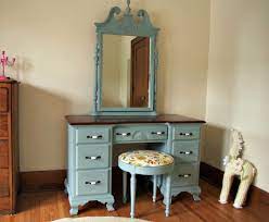 How To Chalk Paint Furniture Cleverly