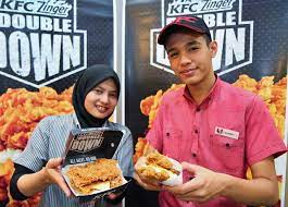 Ordered the famous kfc zinger double down a'la carte from kfc malaysia today. Made For The Bold The Kfc Zinger Double Down Is Back Malaysian Foodie
