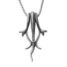 snake heads rament necklace trend
