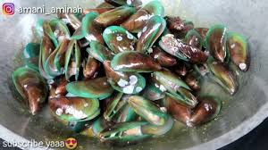 Resep kerang hijau bumbu kuning adalah salah satu jenis seafood yang memiliki tekstur yang kenyal dan rasanya yang manis dan gurih sehingga banyak dijadikan. Resep Kerang Hijau Hijau Bumbu Kuning Youtube