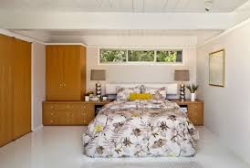 Selain menambah kesan lebih luas, tampilan kamar akan semakin estetis. Kamar Tidur Rumah Diy