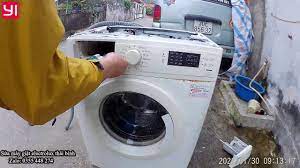 Hướng dẫn sửa máy giặt không quay bu li do kẹt lò xo côn & bánh răng. -  YouTube