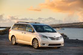 2016 toyota sienna news and information