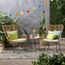 The Best Time To Buy Outdoor Furniture