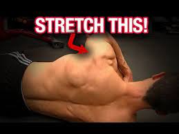 shoulder stretch to fix your shoulders