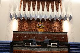 Bekas menteri penerangan, komunikasi dan kebudayaan, tan sri rais yatim, dilantik sebagai yang dipertua dewan negara. Portal Rasmi Parlimen Malaysia Maklumat Umum