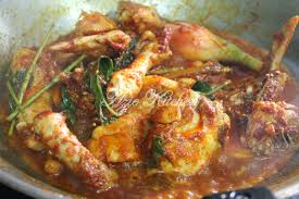 Asam pedas merupakan menu masakan melayu yang tersohor di melaka dan johor. Masak Asam Pedas Ayam Azie Kitchen