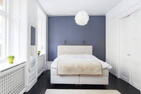 Insbesondere bei kleinen räumen kommt es auf die kombination der farben an. Wandfarbe Im Schlafzimmer 105 Ideen Und Beispiele Fur Farbgestaltung