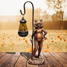 Large Frog Statue With Solar Lantern