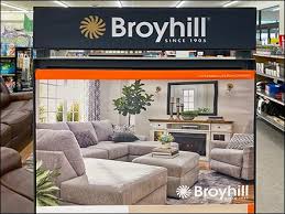broyhill living room luxe proposition