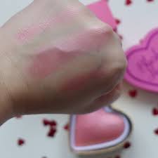 makeup revolution blushing hearts