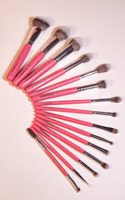 cream 15 piece make up brush set pink