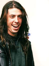 His work is legendary, his sound is dave grohl is known nowadays as the lead singer of foo fighters, but before he was writing and his signature long dark hair mixed with his huge adorable smile can make just about anyone weak in the. Oh My God This Is The First Thing I Saw When I Opened Up Pinterest And There S No Way I M Not Pinning This On My Foo Fighters B Dave Grohl Dave