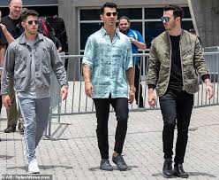 Jonas Brothers Greet Fans In Miami Before The First Show Of