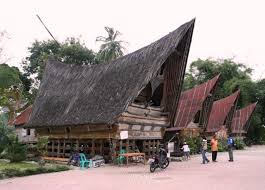Rumah adat gadang merupakan rumah adat yang berasal dari provinsi sumatera barat. Inilah 10 Rumah Adat Sumatera Utara Dari Berbagai Suku Pariwisata Sumut