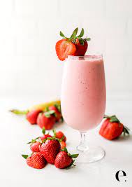 perfect strawberry yogurt smoothie
