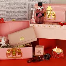 pink box of love for her gifts by rashi