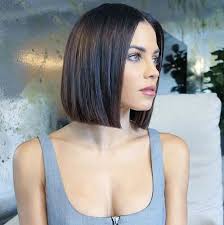 It's easy to maintain, doesn't require much time and look flawless with all type of hair, no matter it's straight or curly. Short Hair Looks For 2019 Decorhstyle Com