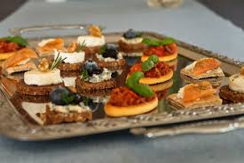 food to serve at a tail party