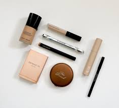 a basic makeup kit the small things
