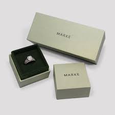 luxury jewelry packaging or shipping