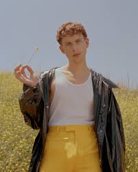 Tommy dorfman is one of those people who is naturally brilliant at everything: Tommy Dorfman 13 Going On 30 Reasons Why Tommy Is Our New Role Model Flaunt Magazine