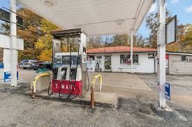 gas station for on highway west tn