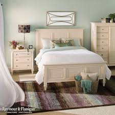 White cream bedroom low level bed, source: Nothing Says Beachfront Home Like This Bedroom The Cream Colored Furniture Matches Perfectly Cream Bedroom Furniture Painted Bedroom Furniture Cream Bedrooms