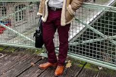can-you-wear-brown-shoes-with-red-pants
