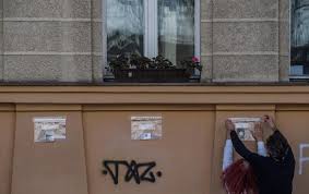 Balconies, life, art': Berlin's shut-in artists show their work | Arab News