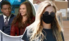 Instyle brings you the latest news on actress elizabeth olsen, including fashion updates, beauty looks, and hair transformations. Elizabeth Olsen Masks Up To Grocery Shop After Deactivating Instagram Over Chadwick Boseman Trolls Daily Mail Online