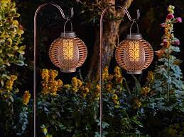 7 Garden Lanterns To Now Good