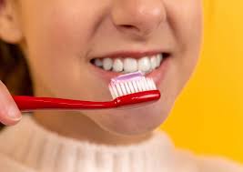 15 home remes to treat swollen gums