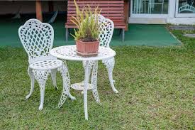 White Vintage Table And Chairs