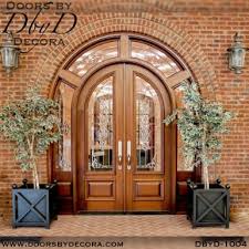 Residential Doors Crafted By Artisans