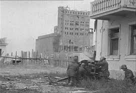 Die fünfmonatige schlacht bleibt ein symbol des zweiten weltkriegs. Schlacht Um Stalingrad Fubar1944 De Schlacht Militargeschichte Kriegsfotografie