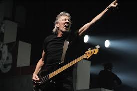 Asked what his artistic purpose was: Roger Waters Dave Kilmister Brothers In Time Gitarre Bass