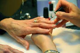 what s the best nail salon in evanston