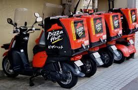 File:Pizza Hut Delivery (4026036769).jpg - Wikimedia Commons