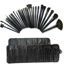 pack of mac 32 pcs brush set with