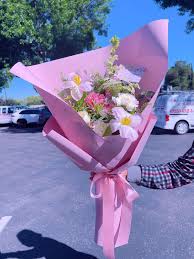 beautiful pink rose flower bouquet