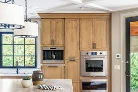 Walls are navajo white, countertop is beige formica, floor is linoleum beige 1 ft. 10 Kitchen Paint Colors That Work With Oak Cabinets