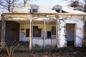 abandoned homes before foreclosure