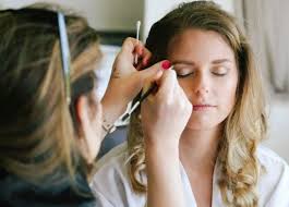 how much to tip hair and makeup wedding