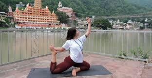 ashtanga yoga teacher in rishikesh