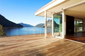 Das 4 sterne haus liegt idyllisch in einer wunderschönen naturnahen und ruhigen lage von bodman und ist. Haus Am See In Bayern Kaufen Verkaufen Sudbayerische Immobiliengesellschaft Munchen